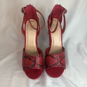 Speed Limit 98 High Strapped Hill, Red&Black. Size 9